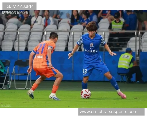 东京与上海申花激战正酣比分悬念迭起引发球迷热议